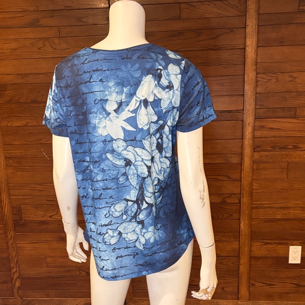 Blue Floral Script Short-Sleeve Tee by - Picture 3 of 4